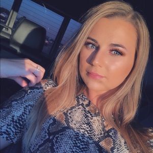 Meet your Posher, Allison